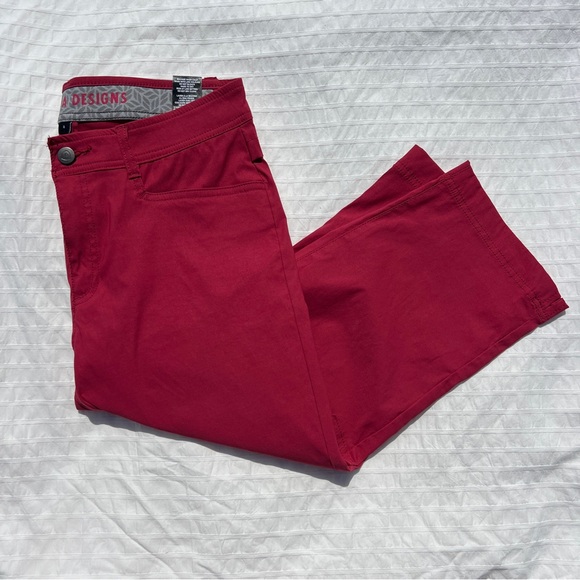 Sierra Designs Hiking Tech Capris in Rasperry Red, 8 - Picture 6 of 13